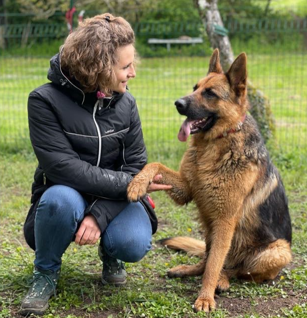 Liza Lecomte, éducatrice canine à Saint-Florent-sur-Cher